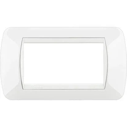 Living Int. Placca 4 posti bianco - L4804BI, modulo da parete BTicino, design elegante per interni.