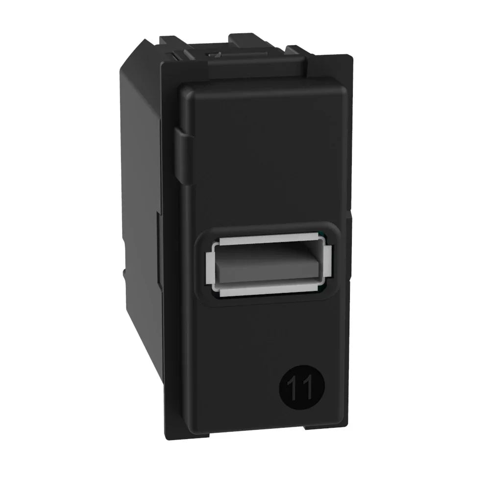 Caricatore USB Bticino Living Now tipo A 15W con porta di ricarica per dispositivi elettronici.