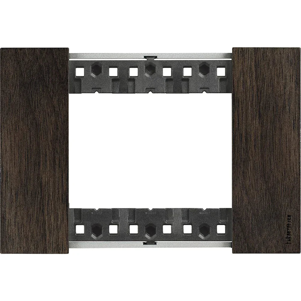 Placca BTicino Living Now 3 Moduli Legno Noce KA4803LG - Design Elegante e Compatibilità Universale