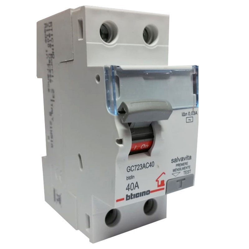 Interruttore differenziale salvavita BTicino modello GC723AC40, 40A, 2 Poli, tipo AC, grado di protezione IP20.