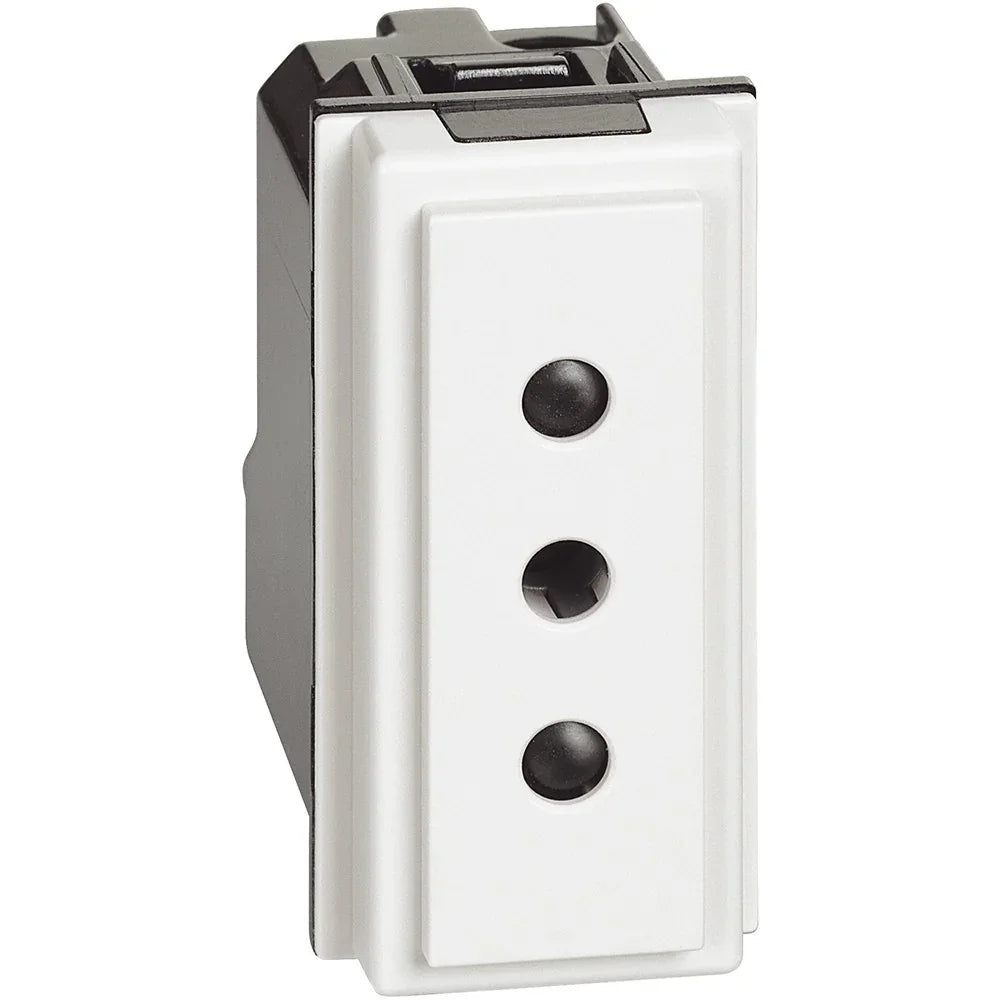 Presa BTicino Living Now 2P+T 10A 250V Bianco Inv. KW4113 - Design Elegante, Sicurezza e Affidabilità
