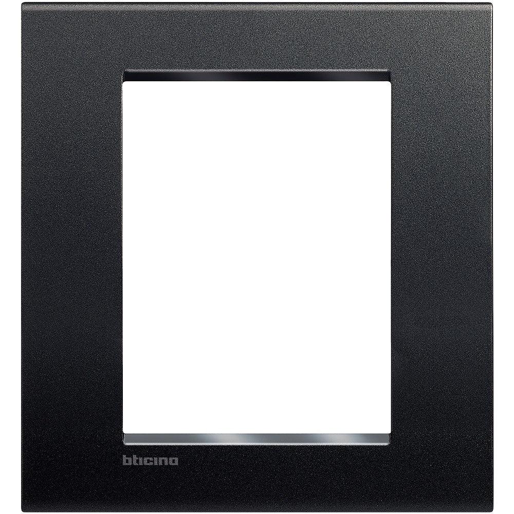 Placca 3+3 Moduli Living Light Antracite BTicino - Design Elegante e Resistente LNC4826AR