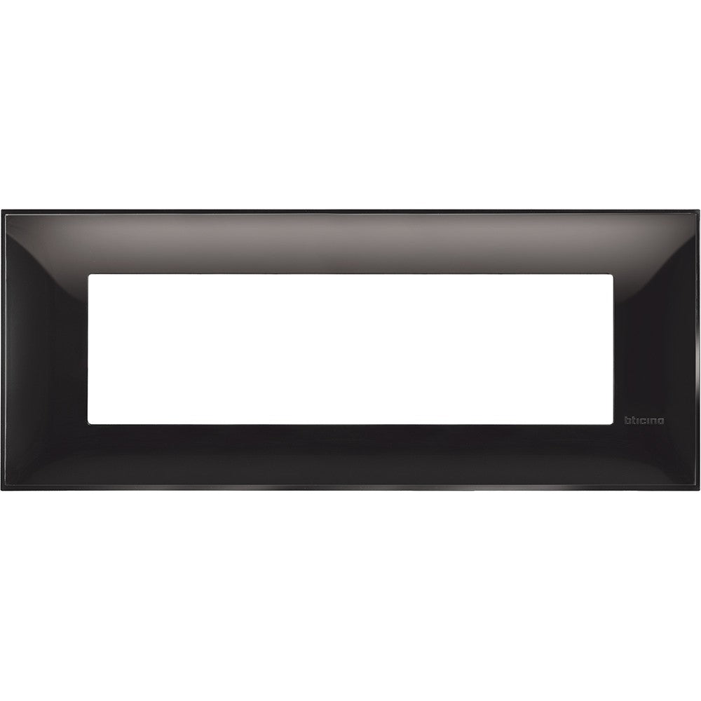 Bticino placca 7 moduli in colore nero, elegante design, dimensioni 86mm x 212mm, perfetta per interni moderni.