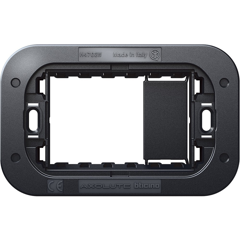 Supporto BTicino Axolute AIR H4703W per installazione placche, compatibile con scatole modulari.