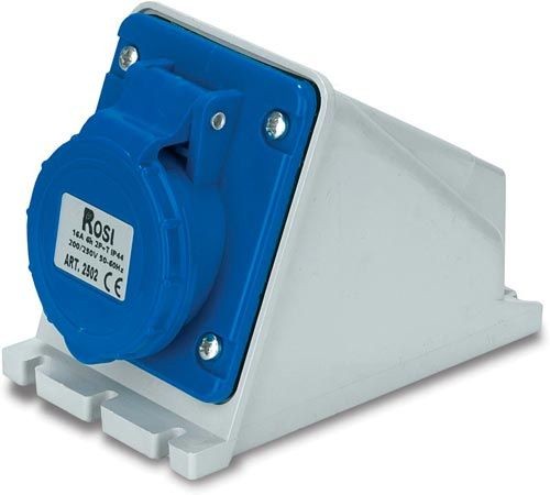 Presa fissa da parete inclinata bassa tensione IP44 32A 220V in plastica bianca con presa blu.