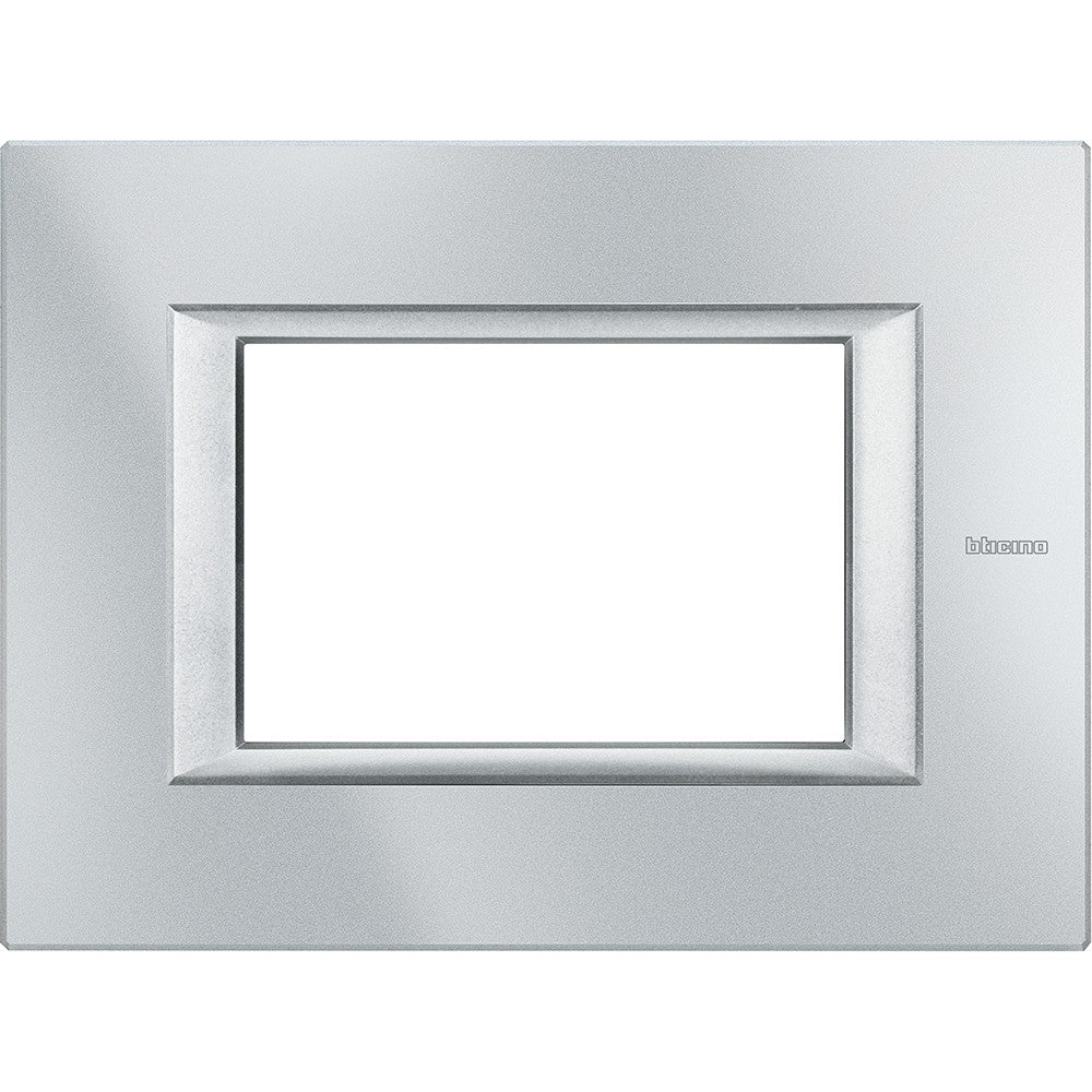 Bticino Axolute 3P Tech metal frame, monochrome design, dimensions 95mm x 127mm, series Axolute.