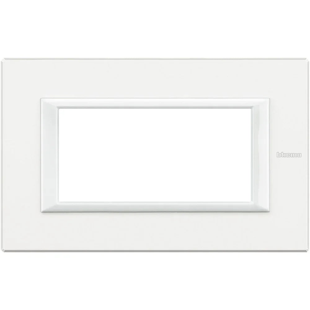 BTicino Axolute Placca 4 Moduli Bianco HA4804HD - Design Moderno e Resistente in Metallo