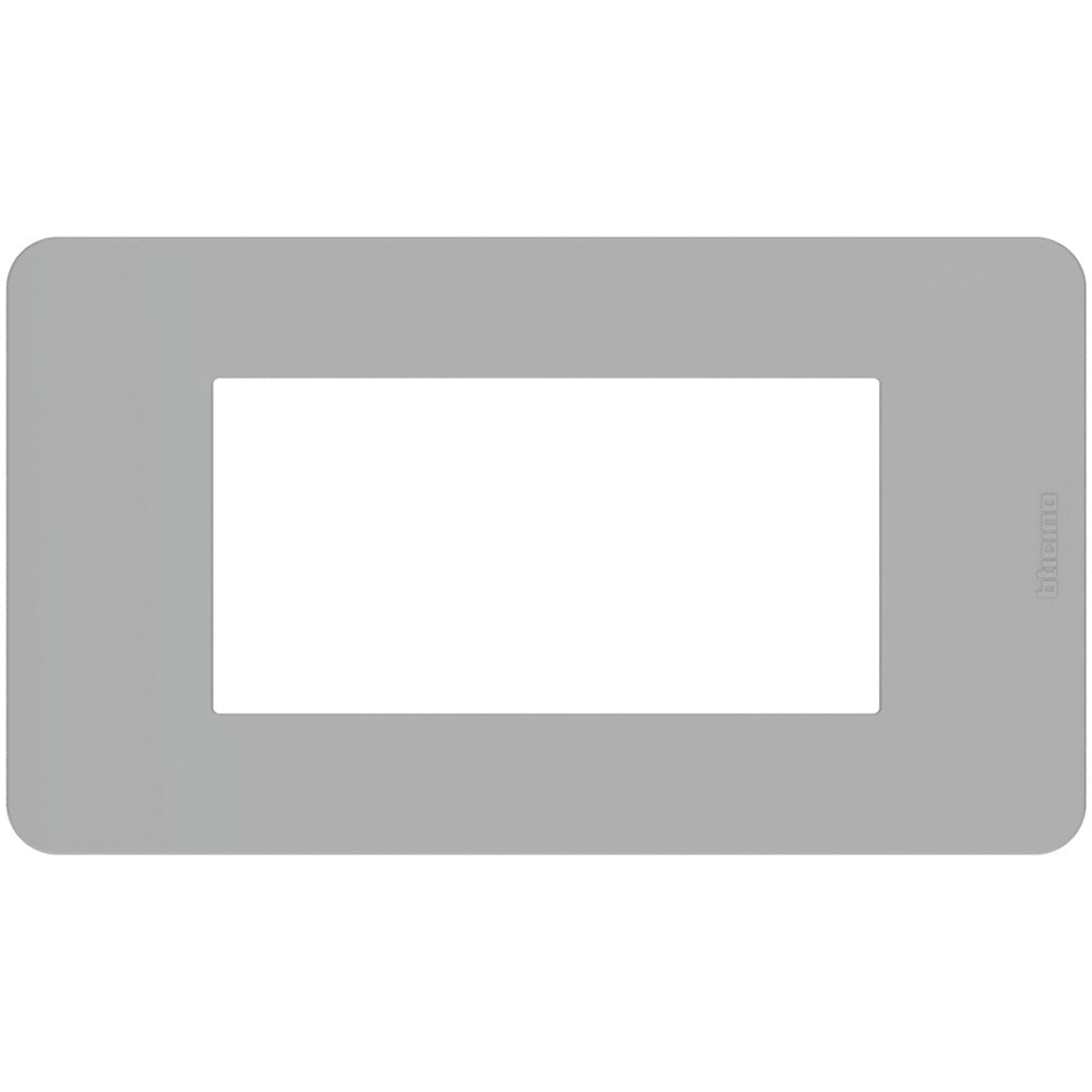 Placca Bticino MatixGO 4 moduli in grigio, design elegante in tecnopolimero, misura 84.2 x 147.2 mm.