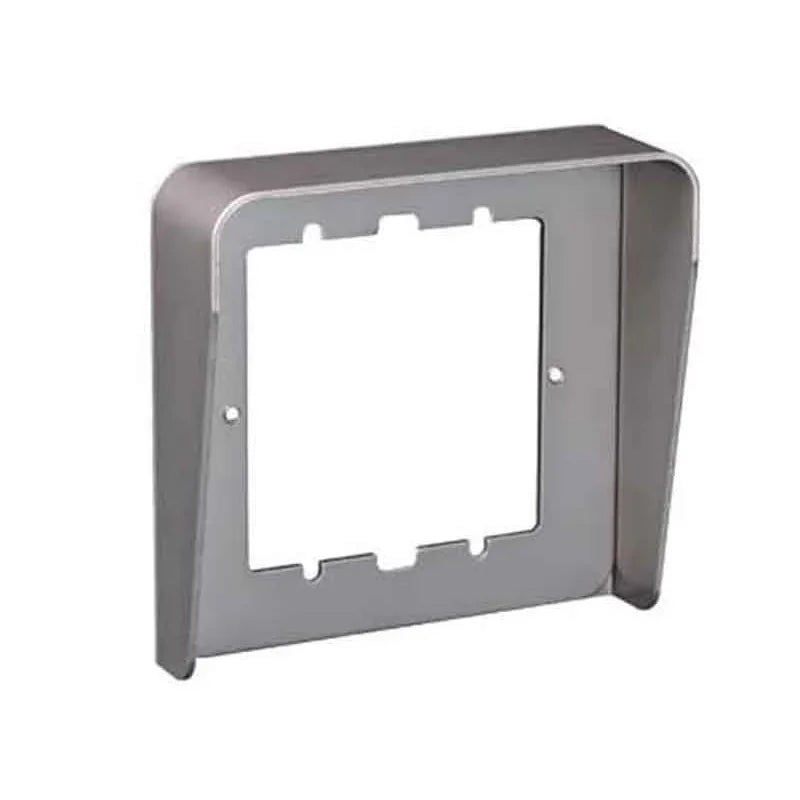 Visiera antipioggia Urmet in alluminio lucido, 1 fila per 1 modulo, dimensioni 151 x 158 x 22 mm.