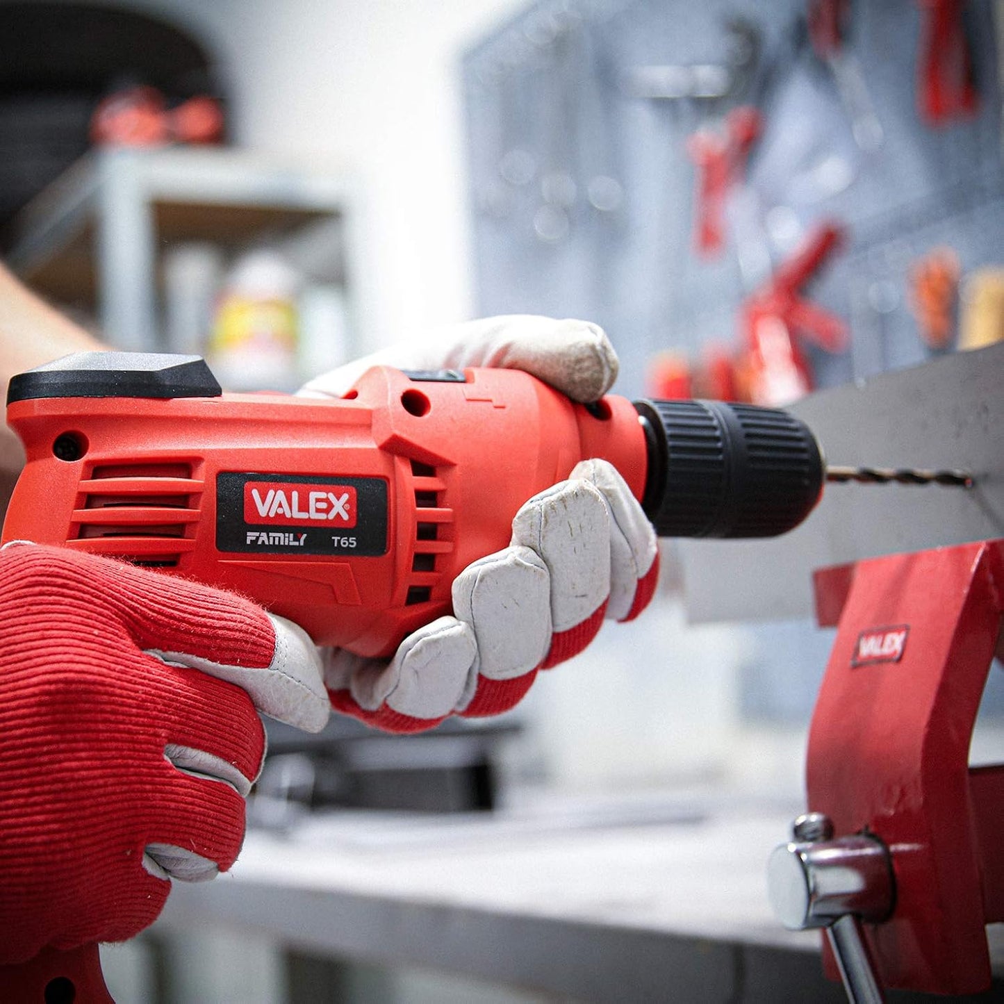 Valex T65 - Trapano a Percussione con 0-3100 giri/min, ideale per lavori di fai-da-te e muratura.