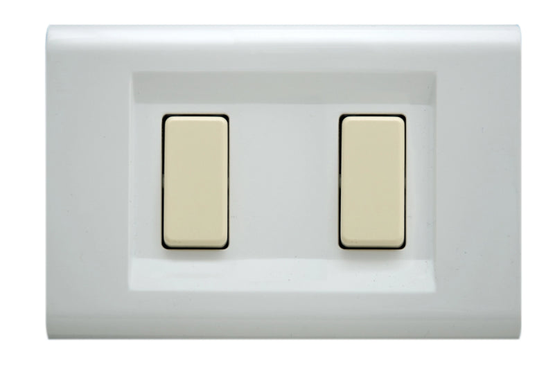 Placca 2 moduli tocco FEB bianco con due interruttori beige, design elegante e moderno per interni.