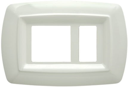 Placca Tondo' Xunel Decentrata Bianco FEB 2598/WH, white plastic frame for electrical outlets.