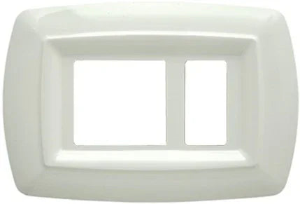 Placca Tondo' Xunel Decentrata Bianco FEB 2598/WH, white plastic frame for electrical outlets.