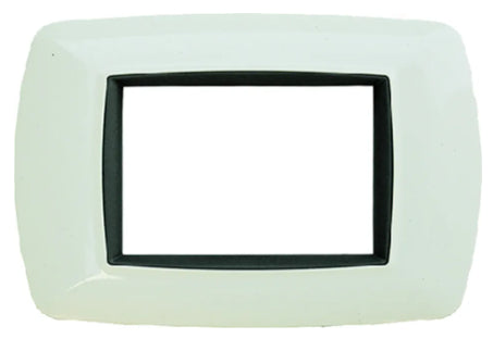 Placca FEB 3 posti color avorio con adattatore, modello FEB 2983/A, design elegante e pratico per interni.