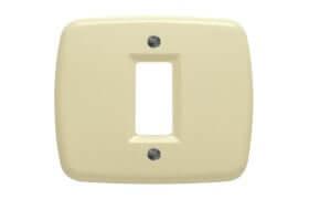 Placca autoportante tonda avorio con finitura opaca, per installazione su scatola da incasso rettangolare.