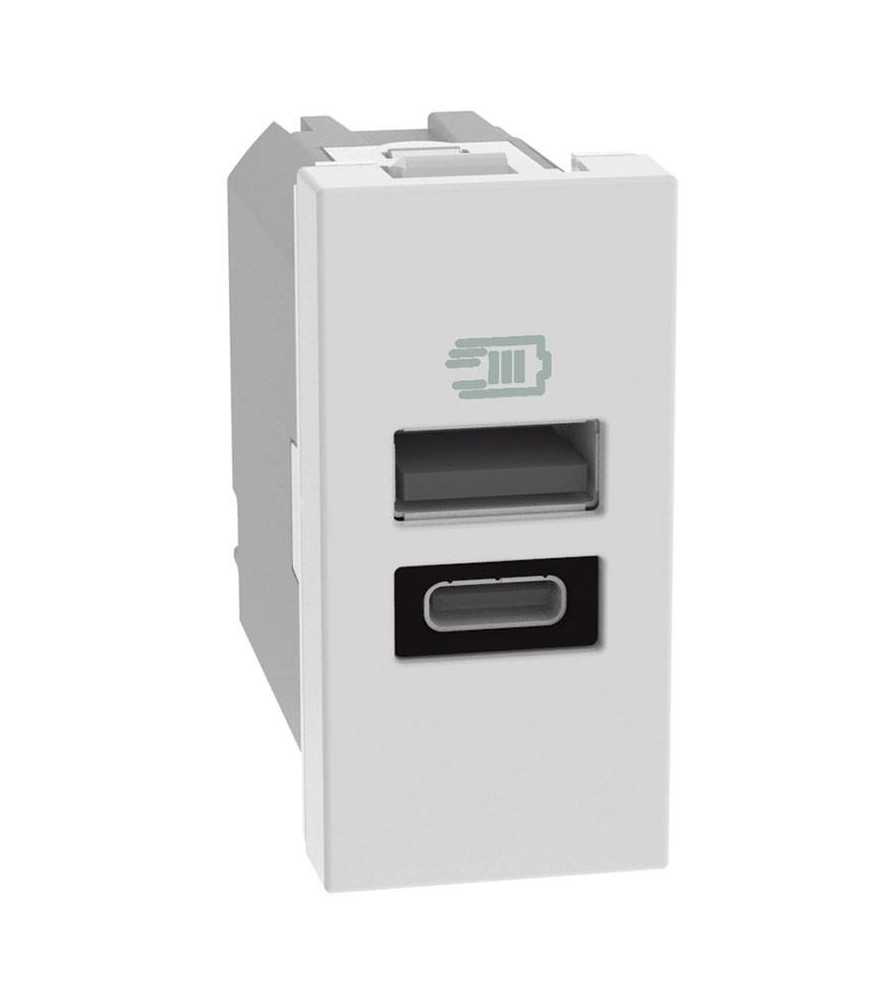 Caricatore USB Bticino MatixGO 15W con 1 porta tipo A e tipo C bianco JW4191AC
