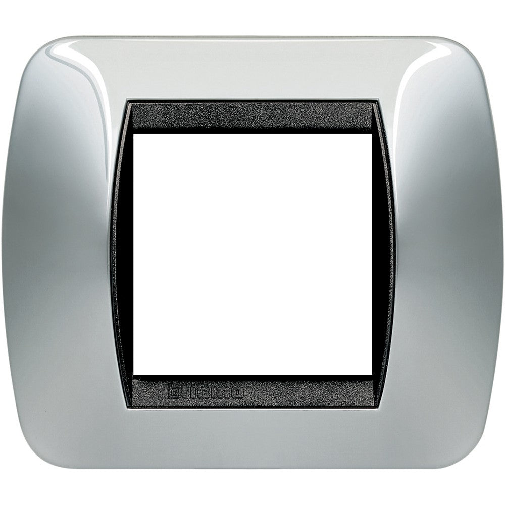 Bticino Living International placca 2 moduli titanio chiaro design elegante per interruttori e prese