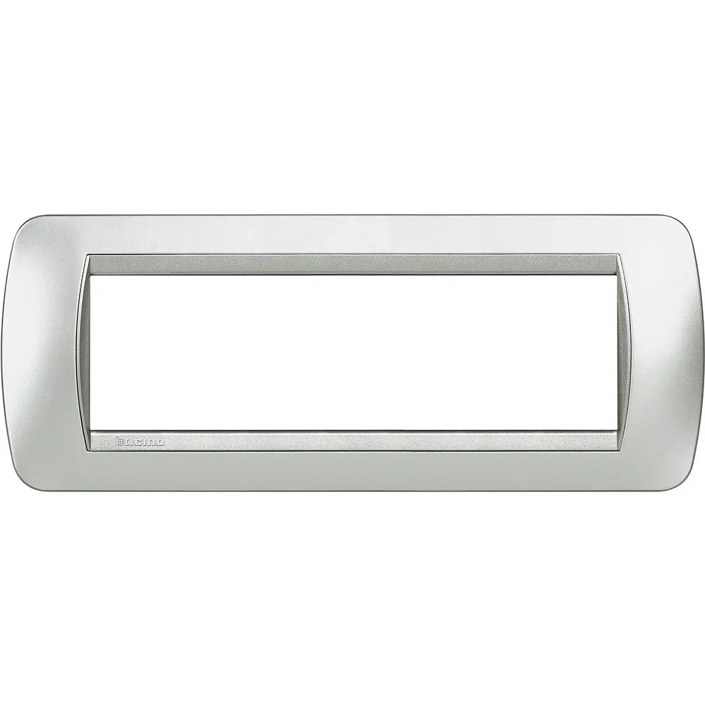 BTicino Placca 7 Posti Tech L4807TE - Design Moderno, Materiali Resistenti, Massima Funzionalità