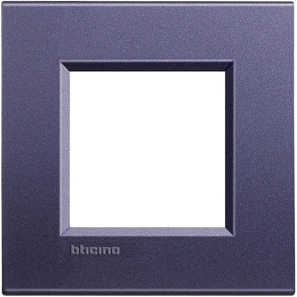 Placca Quadra BTicino 2P Club LNA4802CB - Design Elegante in Metallo, Facile Installazione