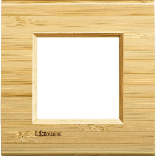 Living Light Placca quadra 2P Bamboo by BTicino, wooden modular frame, dimensions 86mm x 88mm.