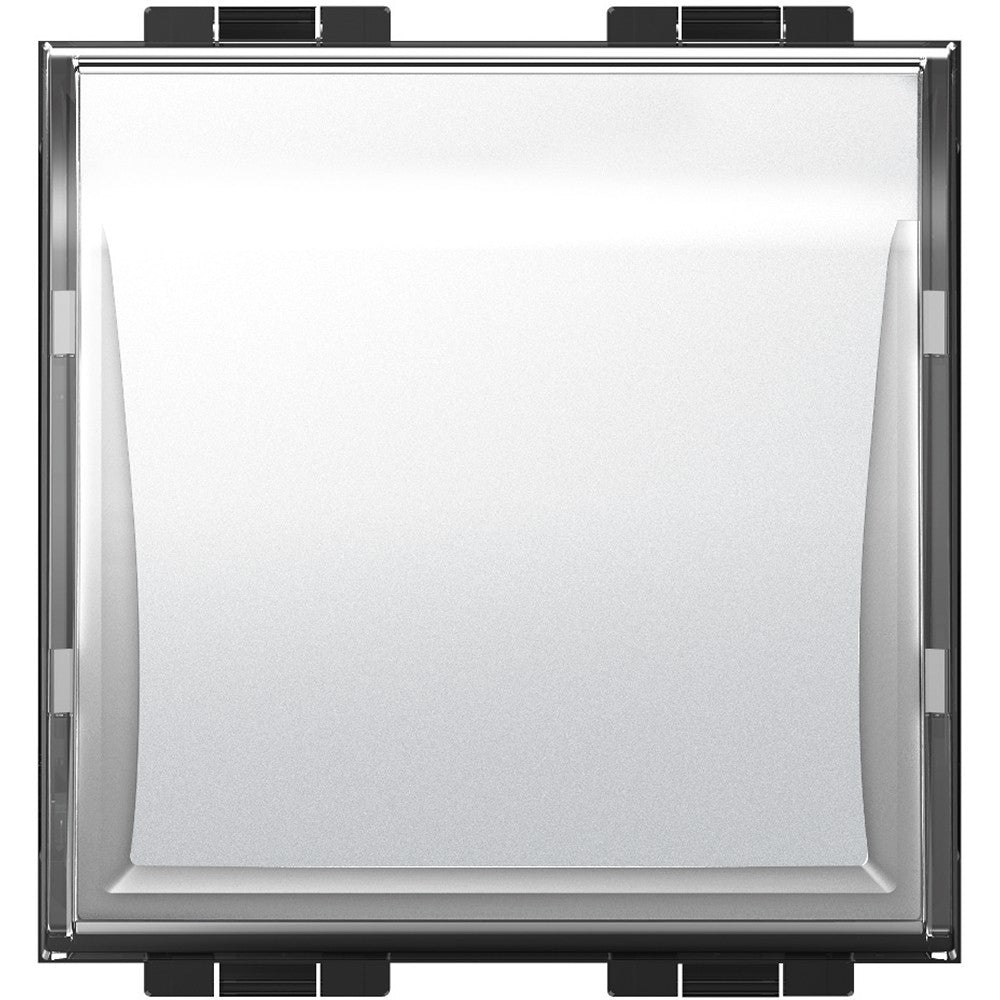 Bticino Living Light LN4040 pulsante portanome per campanello con spazio per nome. Design elegante e funzionale.