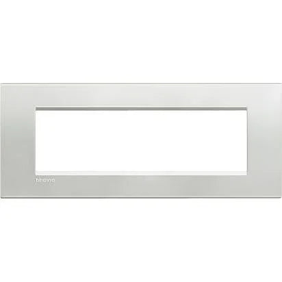 Placca Livinglight 7 Moduli Argento - BTicino LNA4807AG, Eleganza e Funzionalità in Metallo