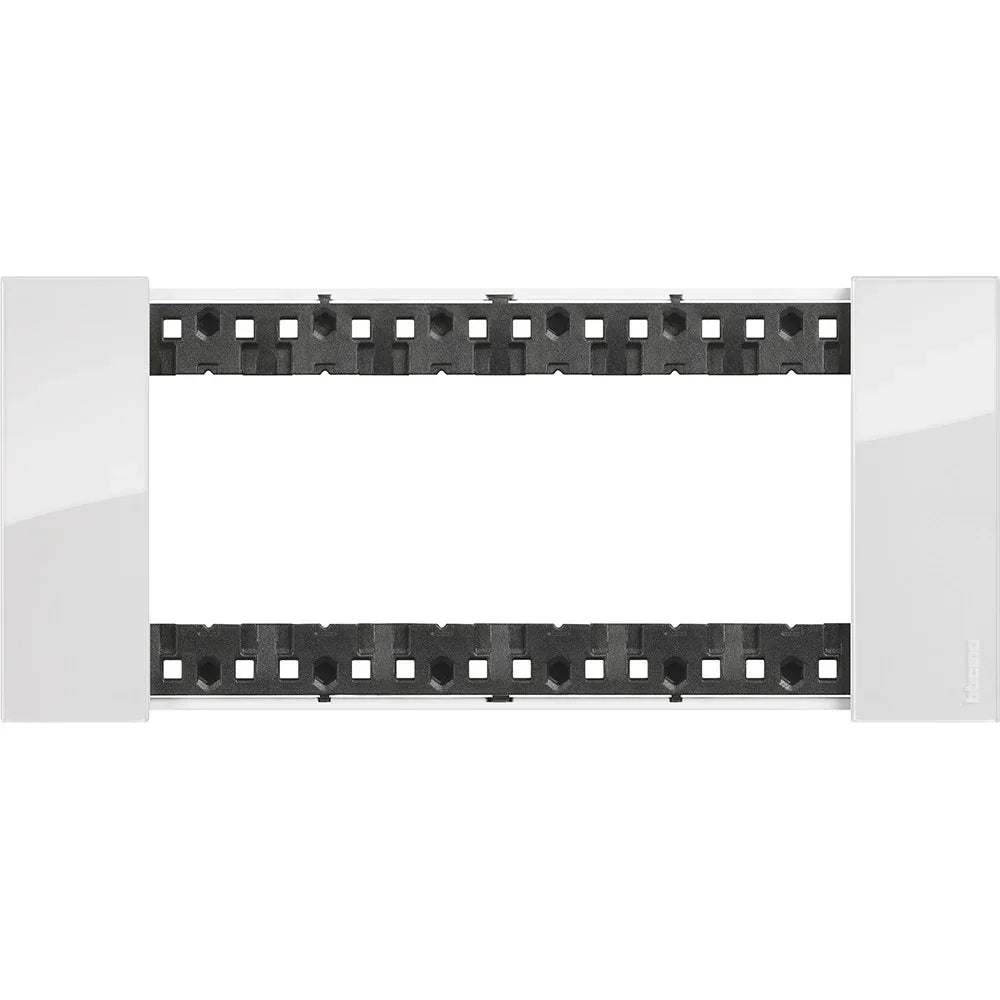 Placca 6 Moduli Bticino Living Now Ghiaccio - Codice KA4806DW