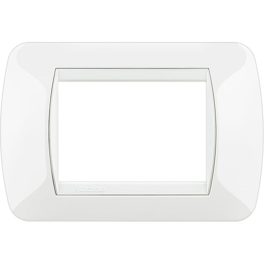 Bticino Living Placca 3 moduli white frame for Livinglight series, made of technopolymer, dimensions 80mm x 119mm.
