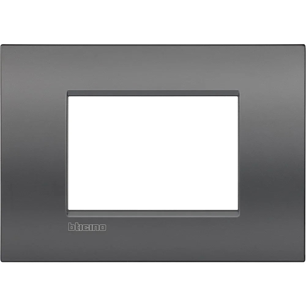 BTicino Placca 3P Street - LNC4803ST, Design Moderno, Metallo Resistente, Facile Installazione