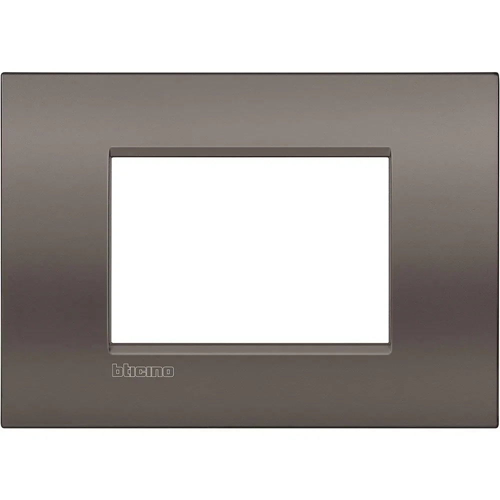 BTicino Living Light Placca 3P Argilla LNC4803CY - Elegante Design In Metallo, Facile Installazione