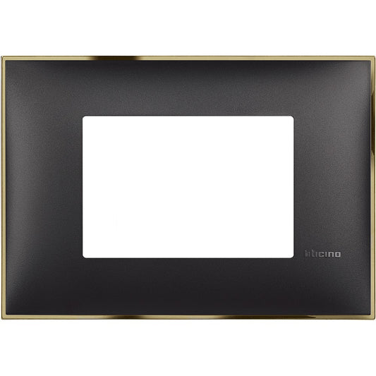 Bticino placca 3 moduli in Oro Nero, 86mm x 122mm, elegante design per interruttori e prese.