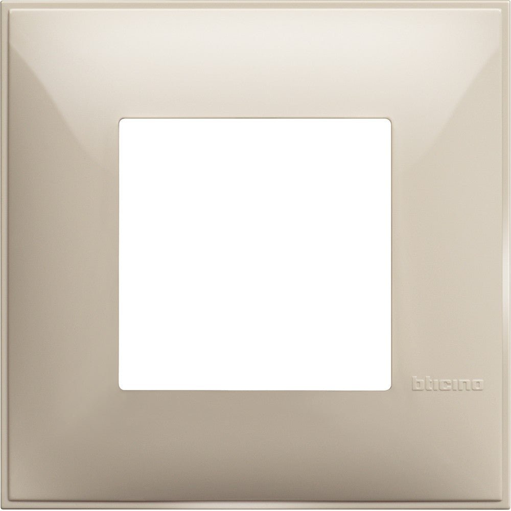 Bticino placca 2 moduli Colore Crema, 86mm x 86mm, stylish electrical switch cover by BTicino.