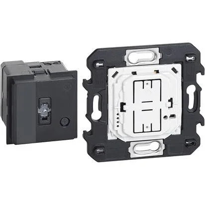 Gateway Living Now K4500C - Controllo Luci e Tapparelle con App e Assistenti Vocali | BTicino