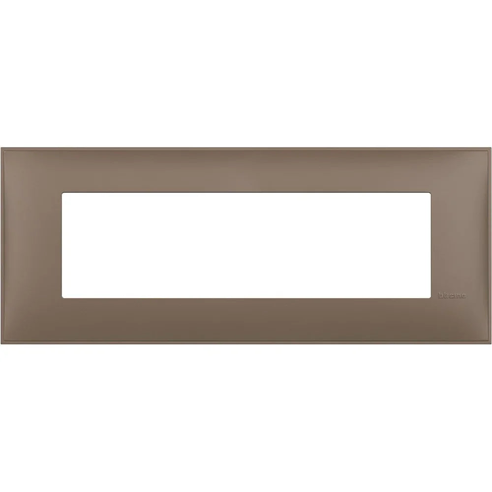 BTicino Placca 7 Moduli Colore Siena Soft, Design Elegante per Impianti Elettrici - 86x212 mm