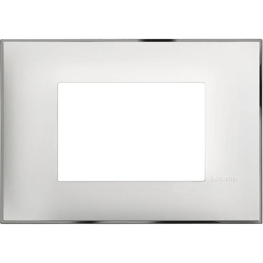 Placca BTicino 3 Moduli Bianco e Cromo, Elegante e Funzionale - SKU BT-3M-BC