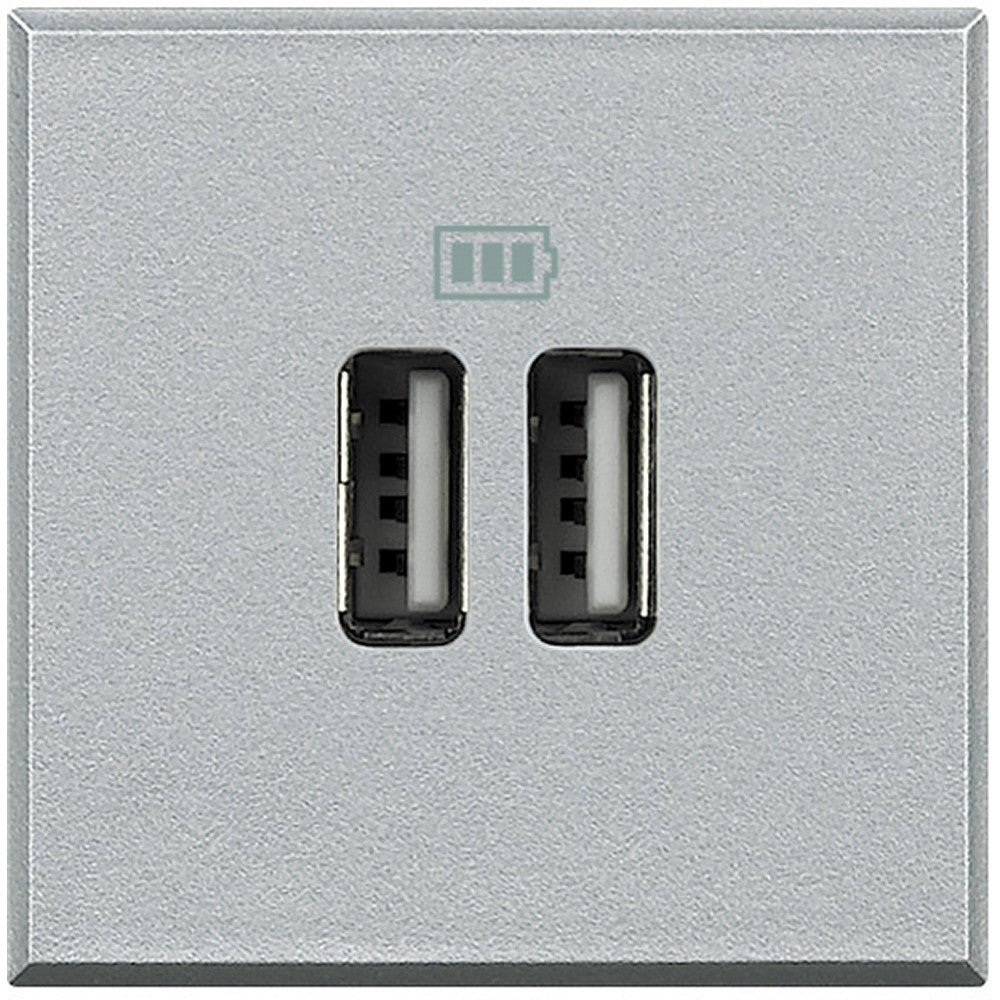 Presa Caricatore USB Bticino Axolute 2 Moduli Grigio Tech, doppia porta USB per ricarica rapida.