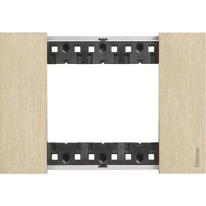 Placca 3 Moduli Bticino Living Now Oro - Codice KA4803ZW