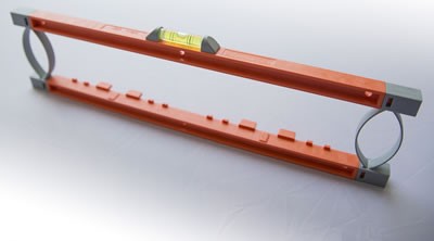 Livella per posizionamento rapido delle cassette elettriche 503 e 504, colore arancione.