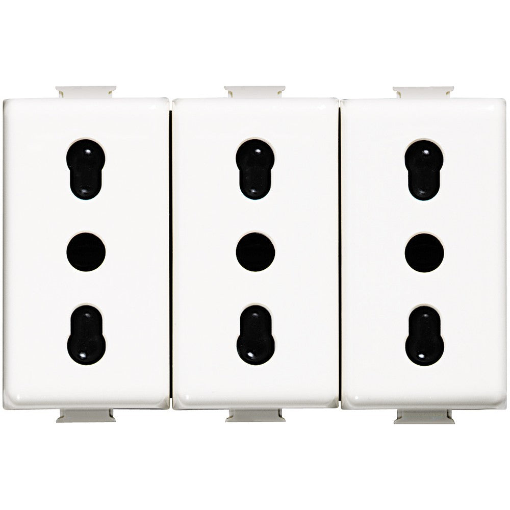 AM5180/3 Matix Presa triplex bipasso 2P+T 10/16A - 3 white sockets with safety features