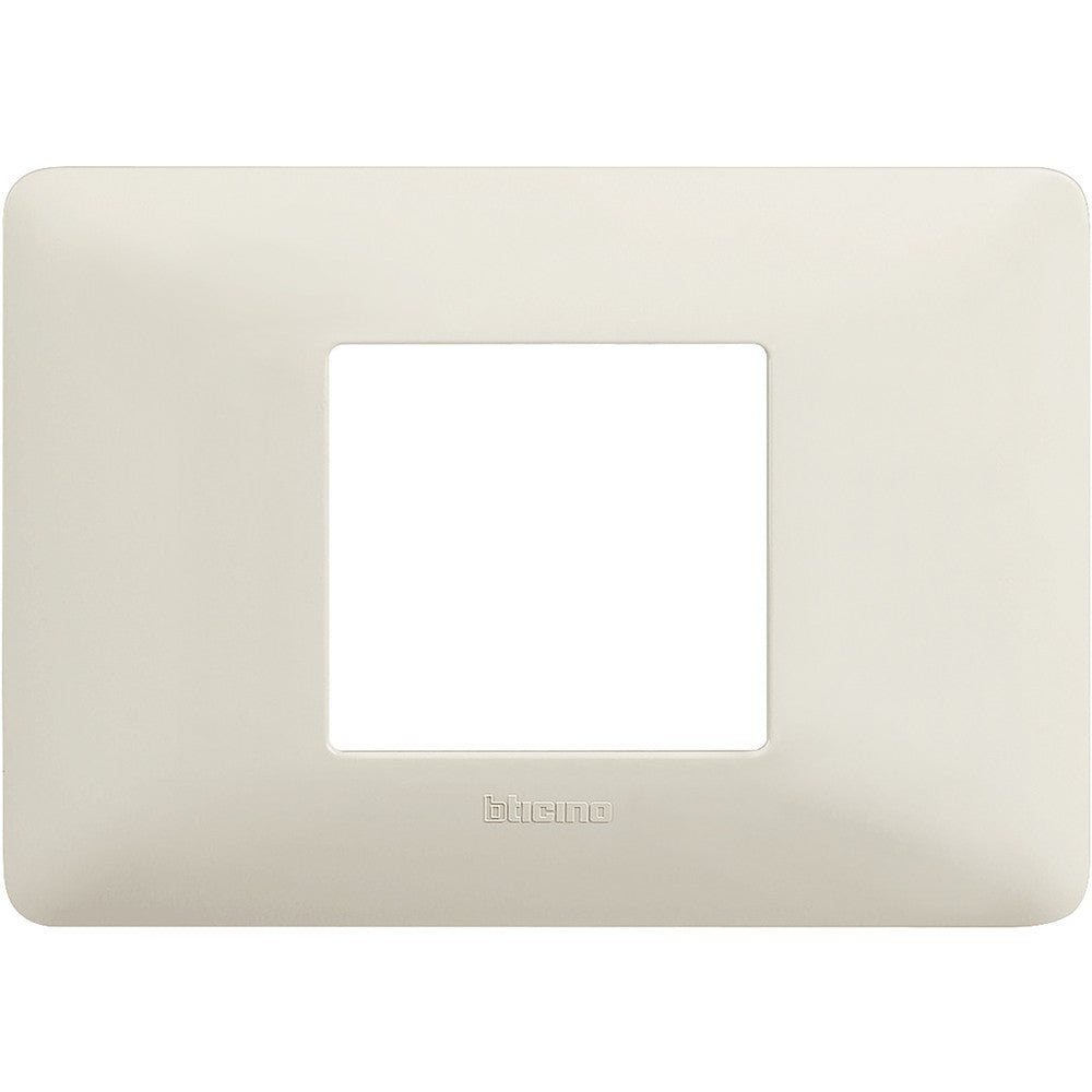 BTicino Matix 2 moduli centrati placca in colore cenere, tecnopolimero, altezza 84mm, larghezza 120mm.
