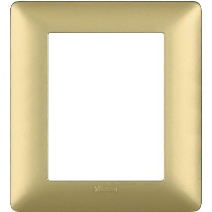 Placca BTicino Matix gold 3+3 moduli frame, tecnopolimero, dimensions 132mm x 120mm, elegant design for modern interiors.