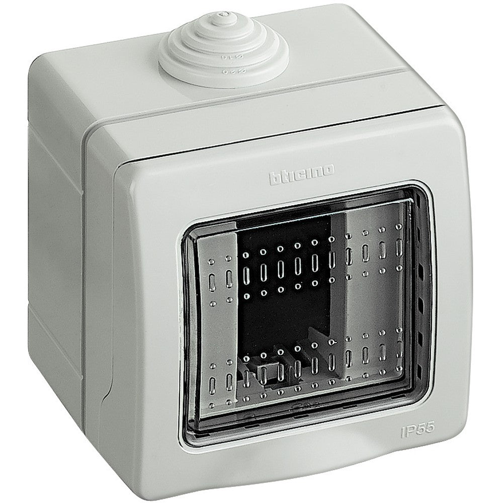 Bticino Idrobox IP55 protective case for 1 Màtix module, dimensions 76x76x65mm with transparent cover.