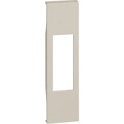BTicino Living Now - Cover Presa Standard Italia 10/16A - KM02, Design Elegante e Sicuro