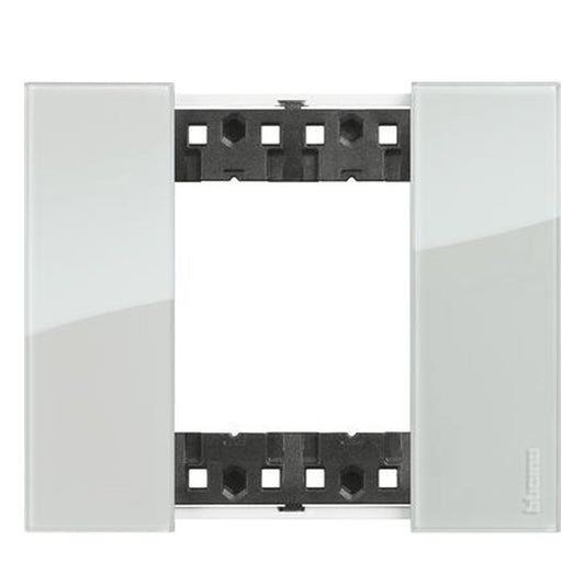 Living Now - Placca 2P Sky modular switch from BTicino, bi-material plastic, dimensions 86mm x 102.5mm.
