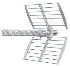 Antenna HD digitale UHF modello AV10061, 6 direttivi, guadagno 18 dB, design compatto e resistente.