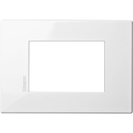 Bticino Axolute Air White Frame for 3 Modules, Metal, Dimensions: 86mm x 122mm, Perfect for modern interiors.