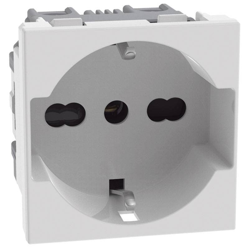 Presa Schuko Standard Bticino MATIXGO P40 bianca, 250Vac 16A, interasse 19 mm e 26 mm, alveoli protetti.