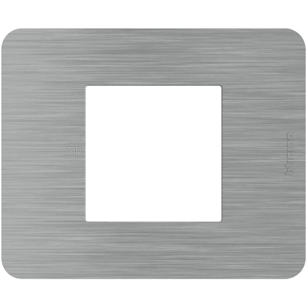 Placca Bticino MatixGO 2 moduli in acciaio, design moderno e duraturo, misura 84.2 x 102.2 mm.