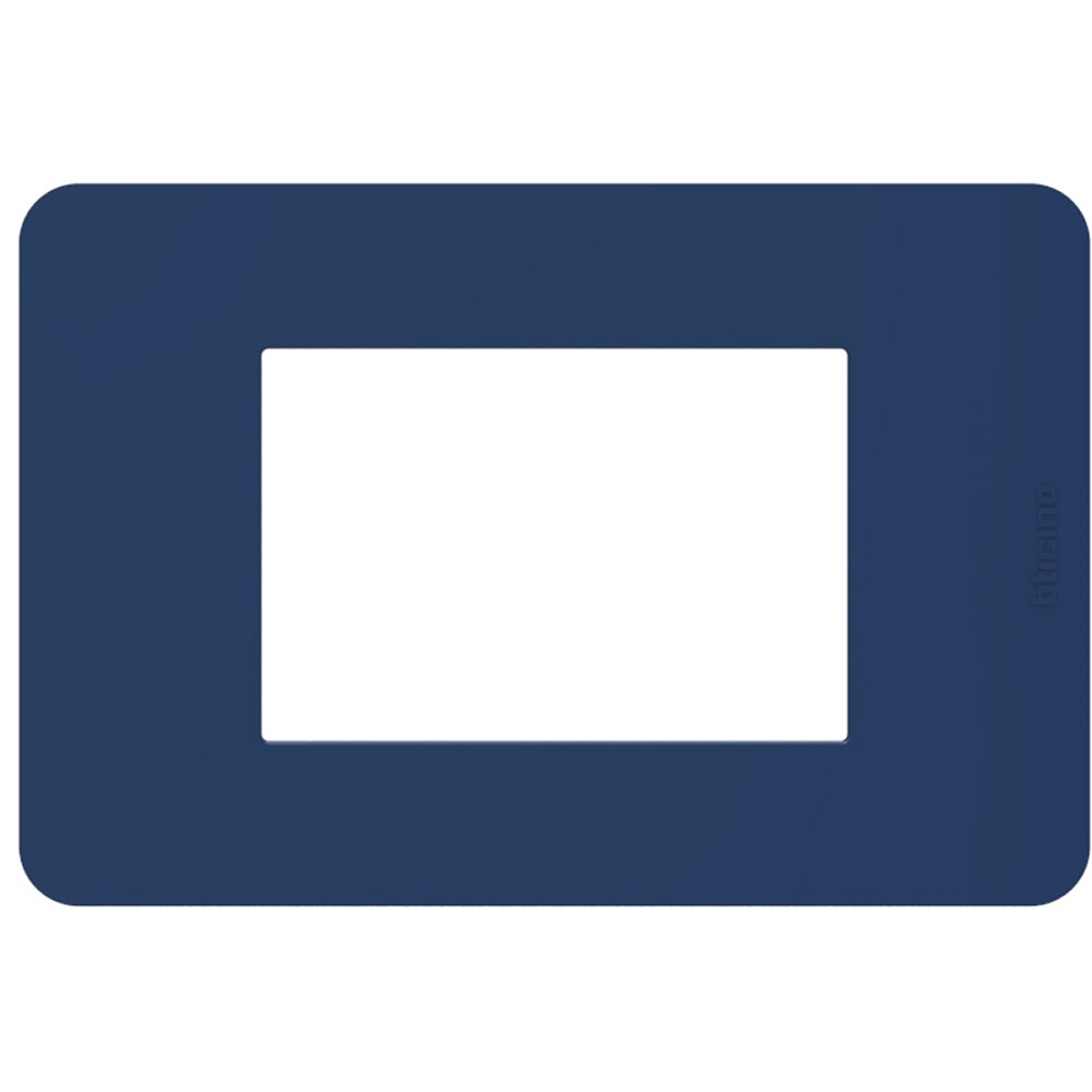 Blue Placca Bticino MatixGO 3 moduli, made of technopolymer, dimensions 84.2x124.7mm, ideal for modular installations.
