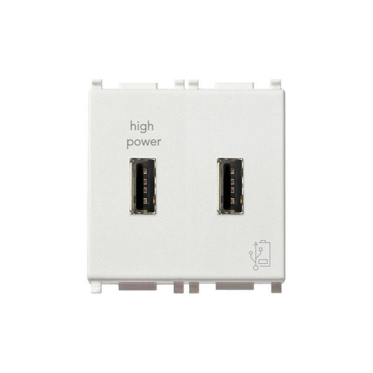 Caricatore doppio USB Vimar Plana bianco con due uscite 5V 2.1A per ricarica veloce di smartphone e tablet.